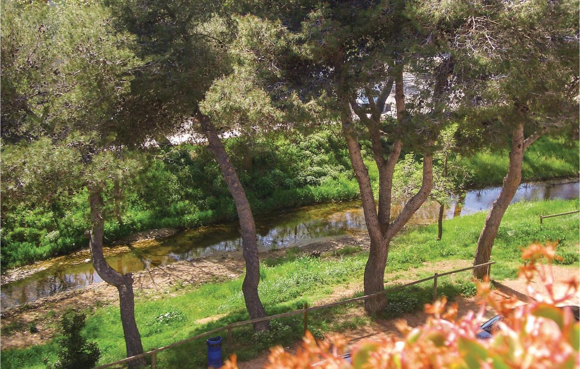 Apartamento 4 Bedroom Stunning In