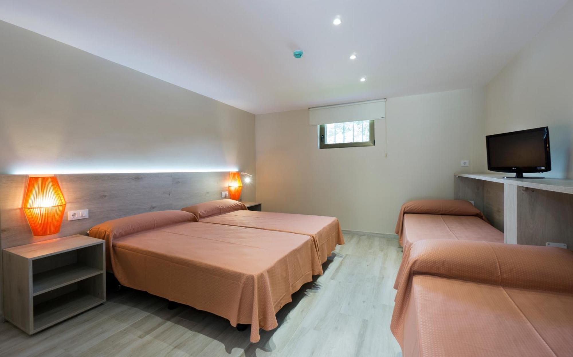 Aparthotel Medplaya Sant Eloi 3*