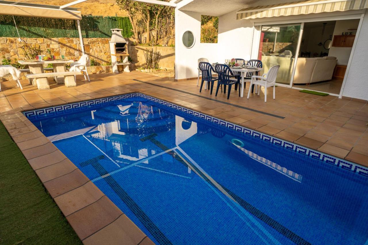Natura Lux, Piscina Privada Y Zona Exterior Villa *