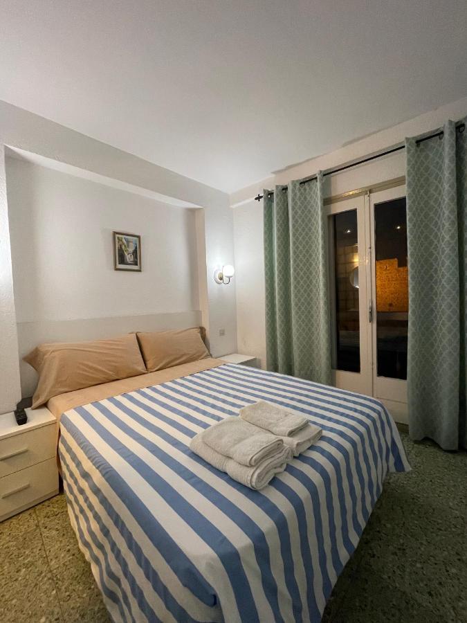 Guest house P&r Hostals Maria Rosa