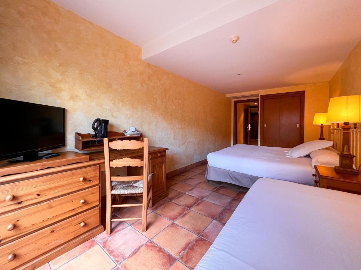 De Tossa 4*