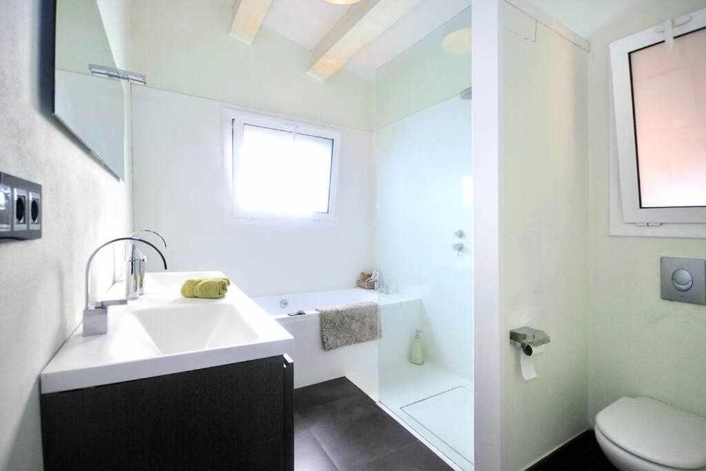 Primera Linea Piscina Jacuzzi Y Playa Privada Villa *