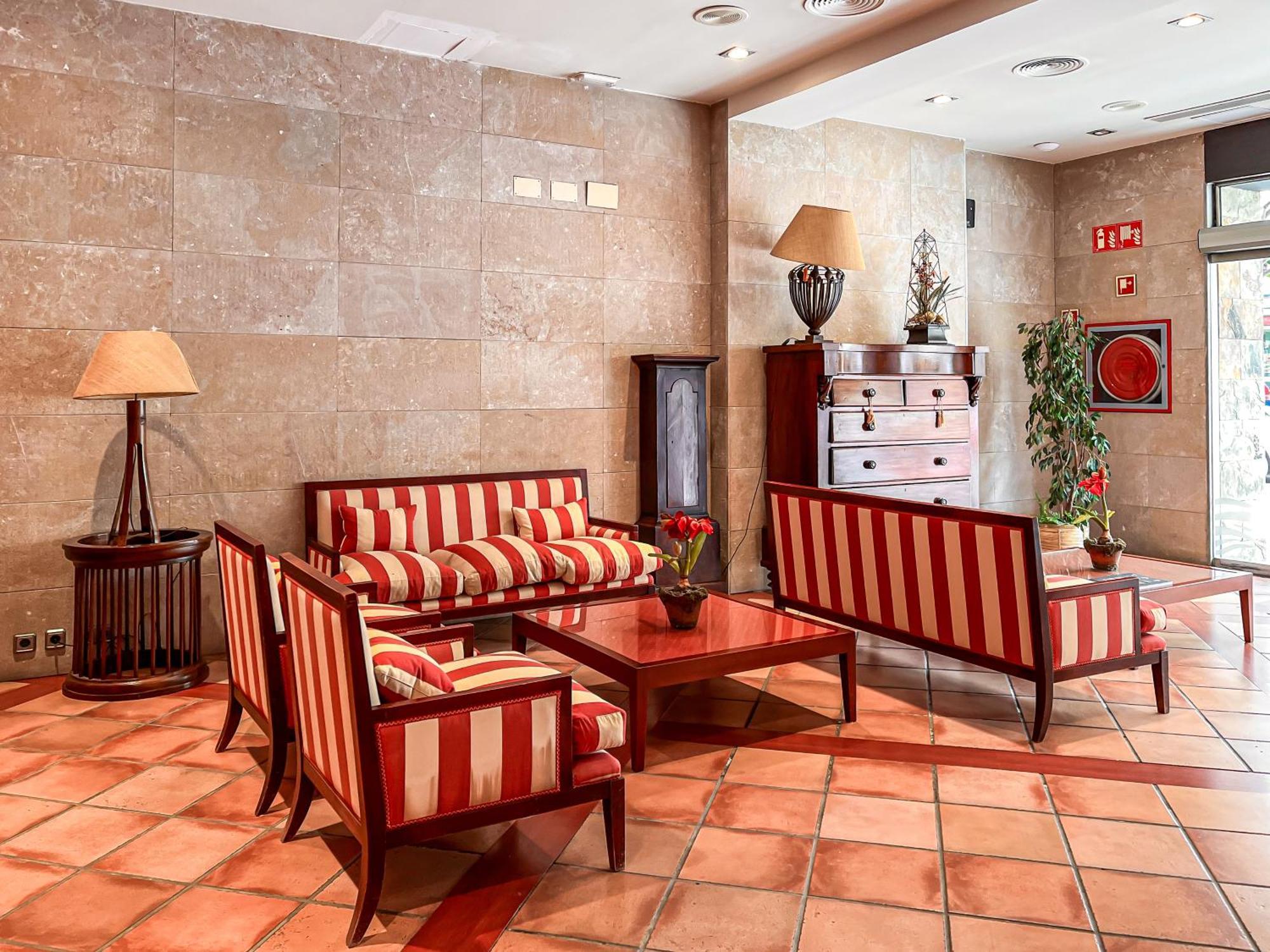 Hotel De Tossa 4*