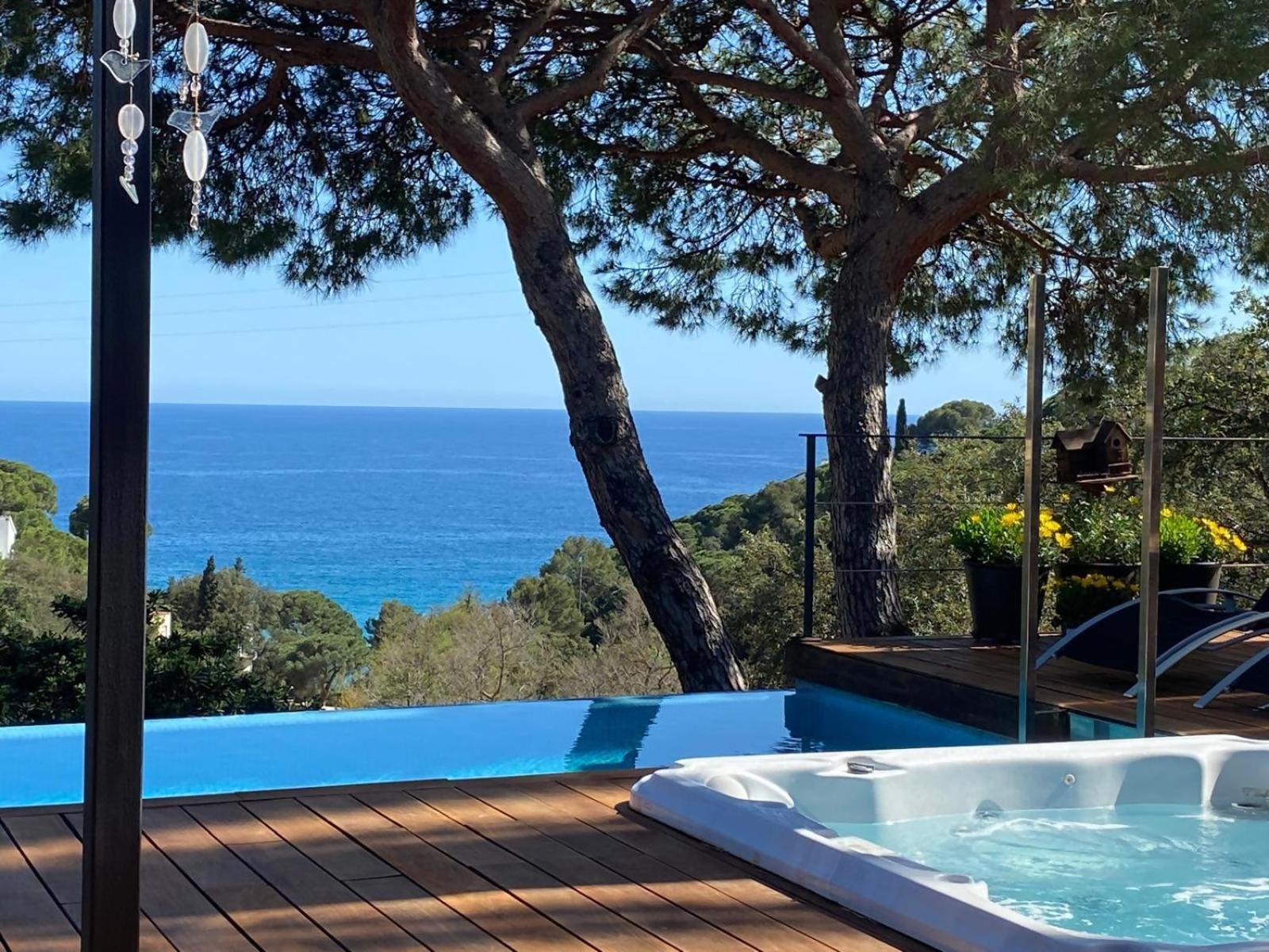 Primera Linea Piscina Jacuzzi Y Playa Privada Villa