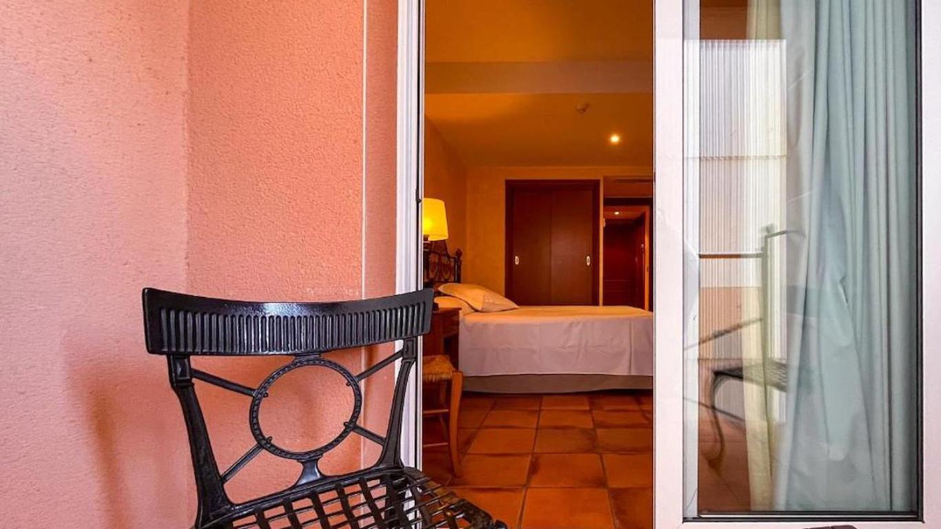 Hotel De Tossa 4*