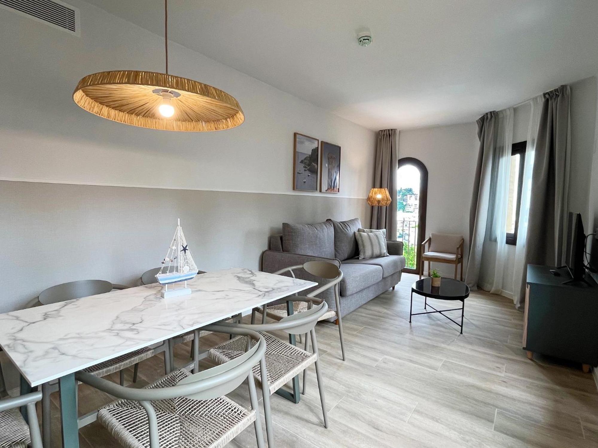 Feelathome Vil-la Romana Aparthotel Tossa de Mar
